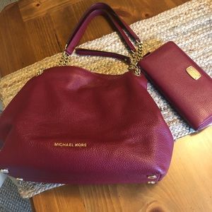 Red leather Michael Kors Handbag and wallet